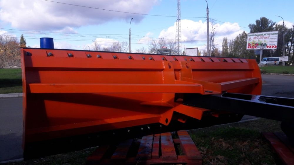 Відвал для снігу + лопата бульдозерна на трактор МТЗ 80 / 82 892