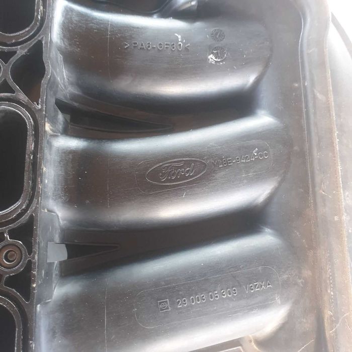 Продам колектор впускний мазда трибьют 3л,V6