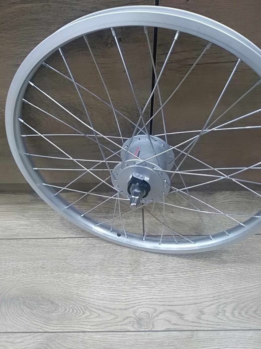 Koło z prądnicą shimano 20 cali