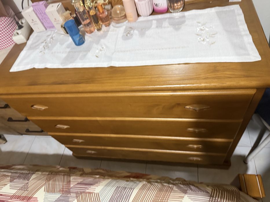 Cómoda de quarto