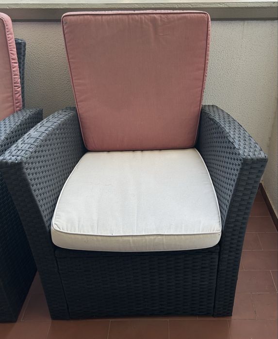 Conjunto de Sofás de Exterior em Resina Entrançada