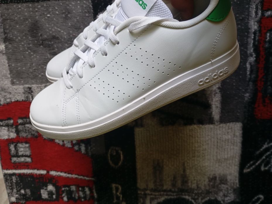 Białe buty damskie adidas Advantage 40