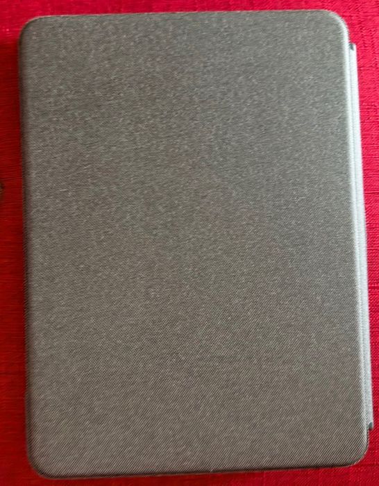 iPad Pro 11" M1 Cinzento Sideral - Wi-fi + Capa teclado Logitech