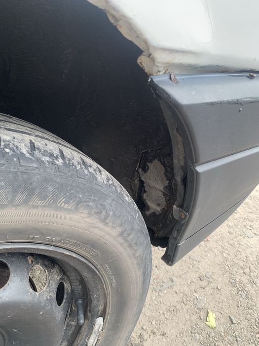 Passat B3 1989 года 1.6 бензин