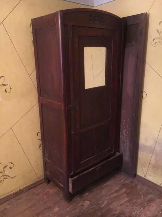 Старинная мебель