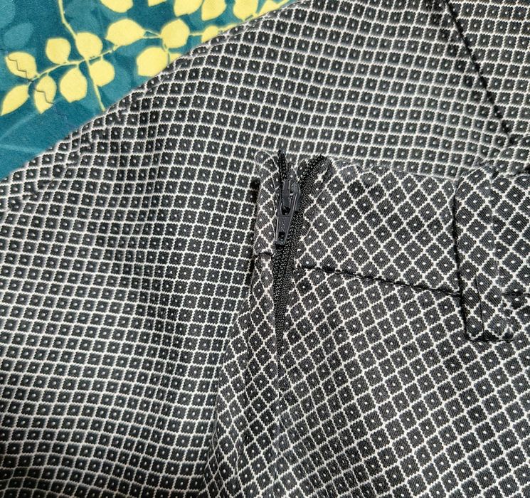 Spodnie eleganckie cygaretki H&M roz. 34 (XS)
