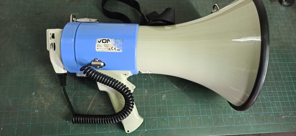 мегафон.громкоговоритель .рупор.обміняю