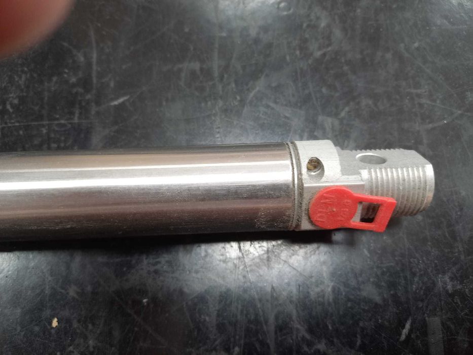 Siłownik Pneumatyczny ISO6432 25x470mm 092-25N2A25A0470 CAMOZZI