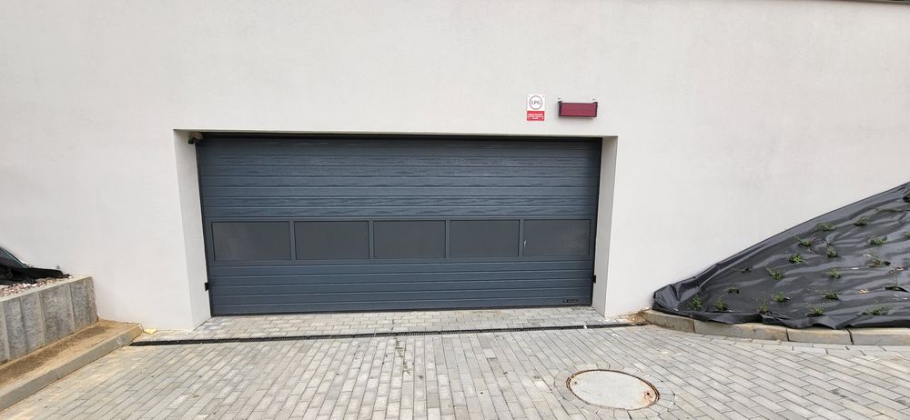 Wynajmę Miejsce Garażowe z dużą komórką lokatorską i miejsce postojowe ul. Hallera "Patio - Wodna Dolina" - Widok 5