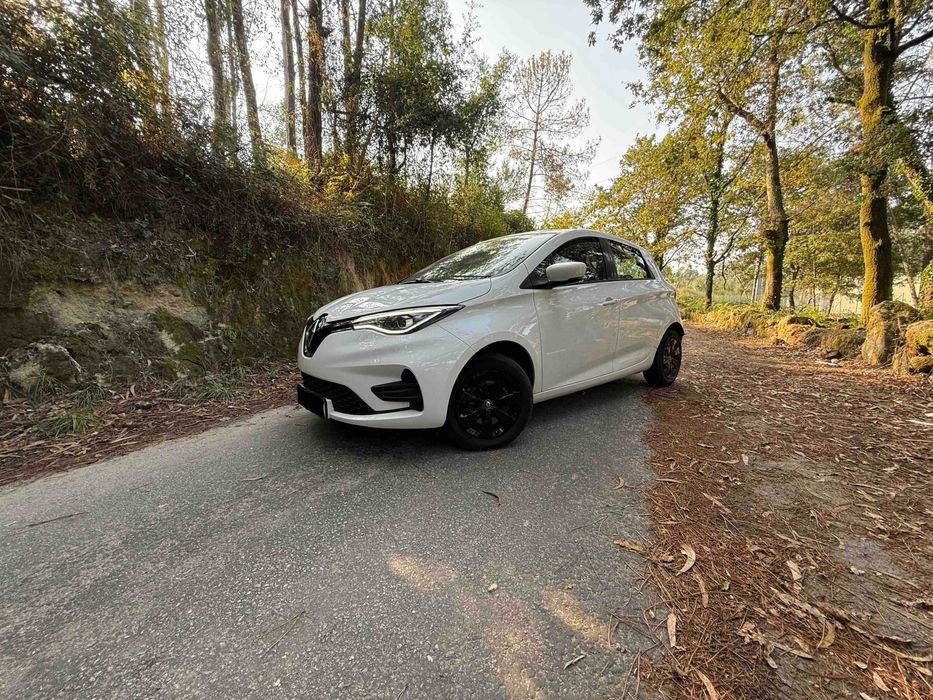 Renault Zoe 52 kWh CCS carregamento rapido 177€/mês