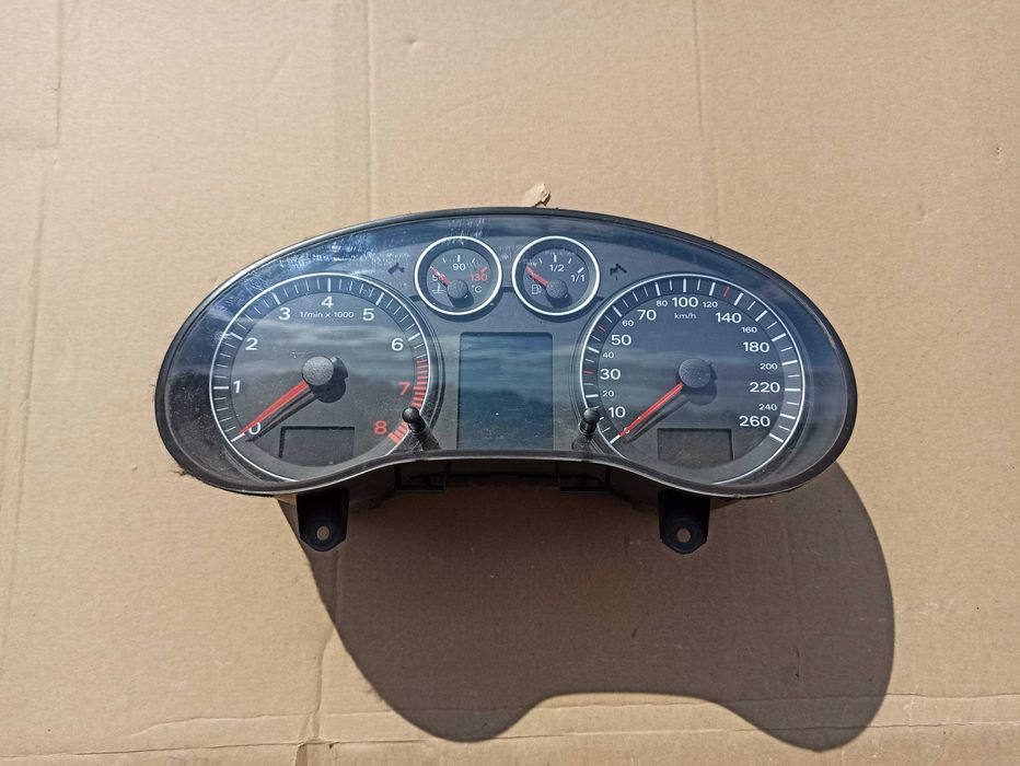 Zegar Licznik AUDI A3 8P 03-08.r 1.6 2.0 b 930 J Europa