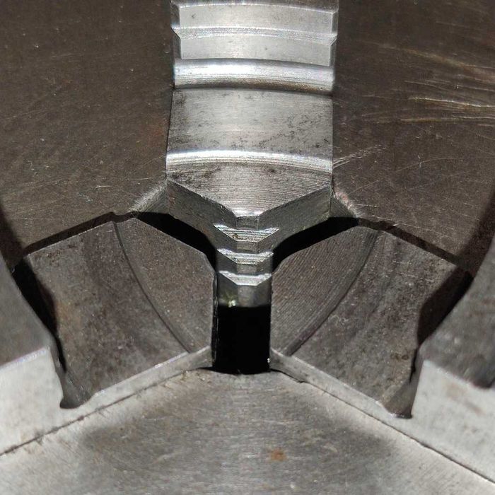 TOS MN 80 A. Uchwyt tokarski 100 mm zabierak