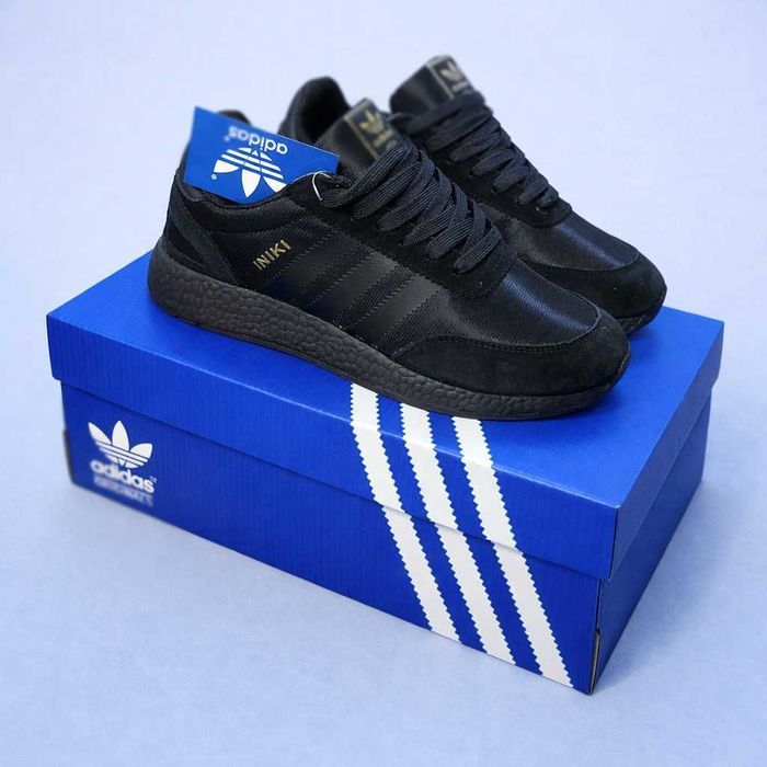 (2272) Кросівки Adidas Iniki замшеві повністю чорні (36-41) адідас