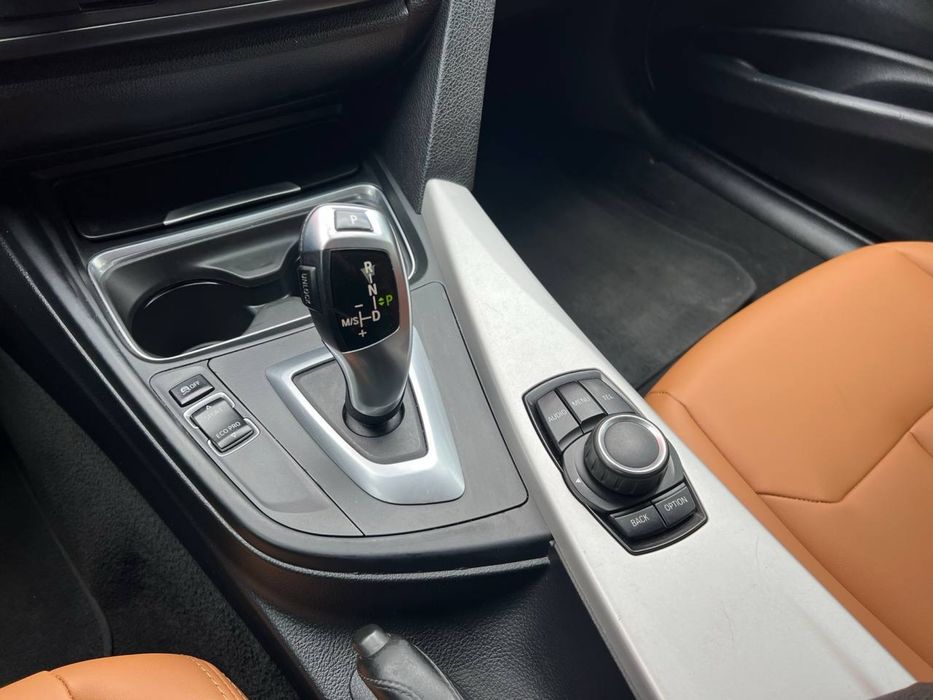 Bmw 3 2.0D Офіційна Car Invest Ukraine Лізинг