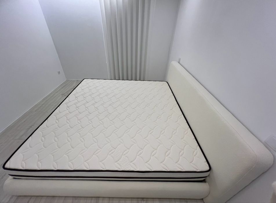 Cama + colchão visco elástico (200 x 200 cm)