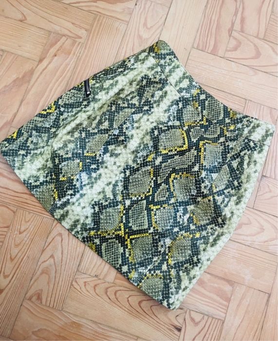 Saia cobra xs bershka