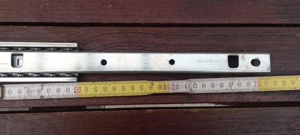 Prowadnice do szuflad i dużej wytrzymałości  80 kg