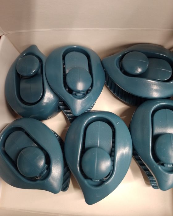 Набор фиксаторов, зажимов для одеяла, простыни. Новый