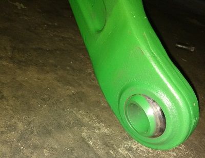 Ремонт нижніх ричагів навіски John Deere. Вся Украина
