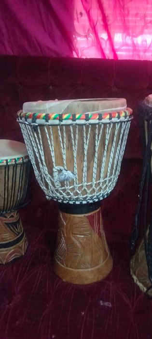 Aluguer material cultural para vídeo clip e apresentação