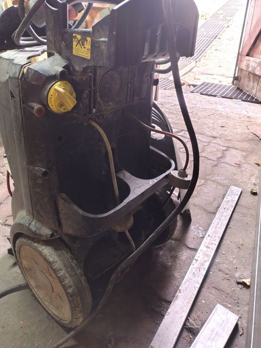 Myjka ciśnieniowa Karcher hd 7/18 4m uszkodzona