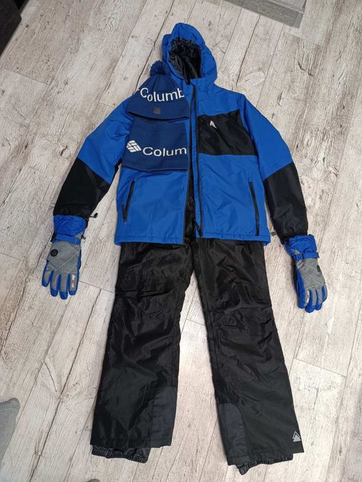 Продам  Горнолыжные  комбинезон  комплект...