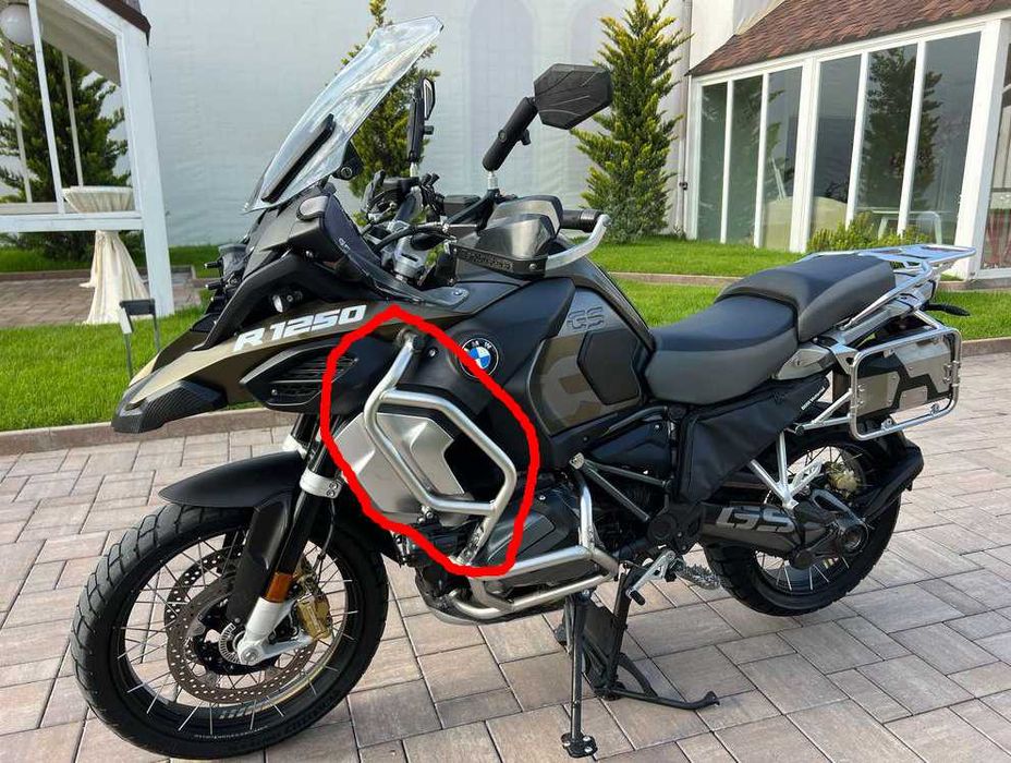 Права захисна дуга з кронштейном BMW R1200/1250GSA K51 2018-24 Защитная дуга топливного бака правая
