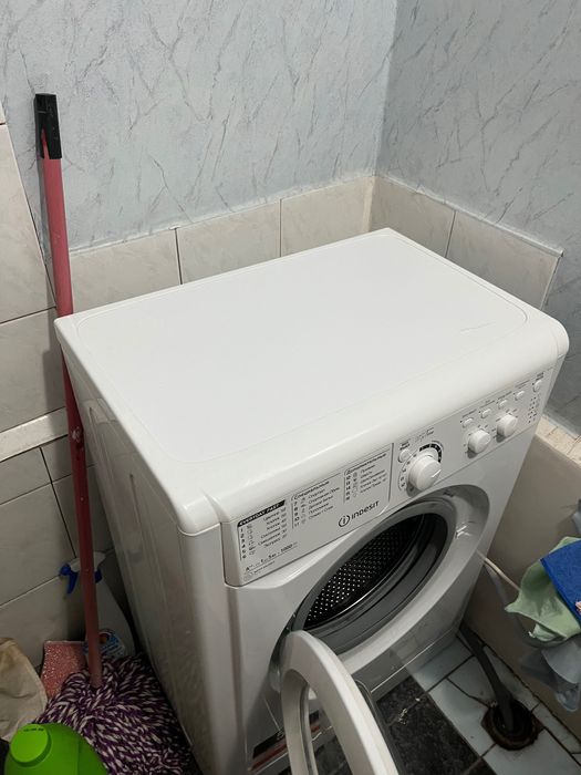 Пральна машина Іndesit