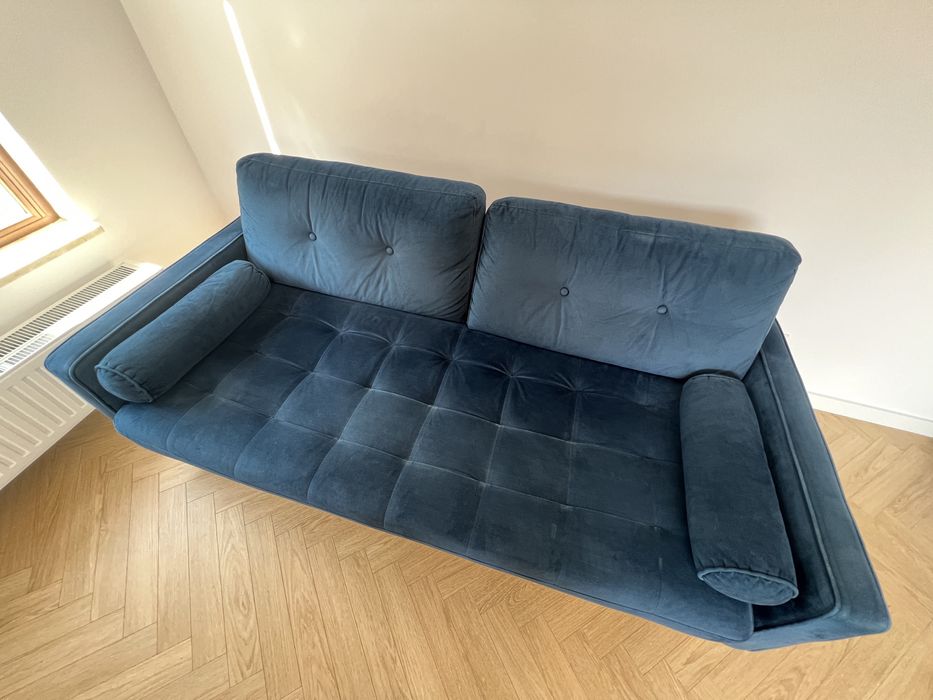 Tapicerowana sofa , pikowane oparcia