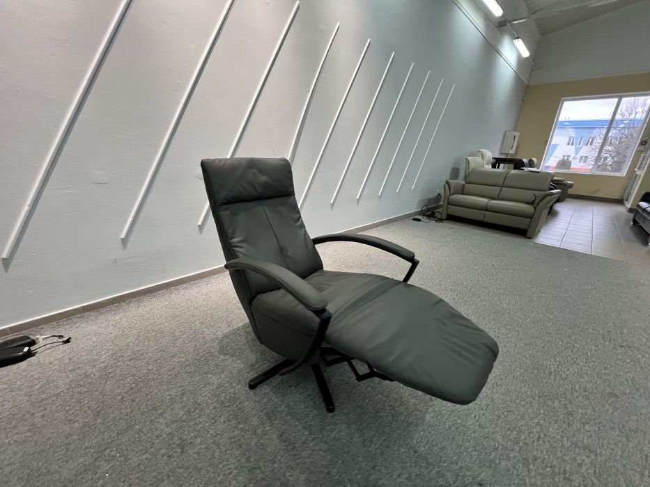 Коісло шкіряне реклайнер темно сіре релакс стан нового