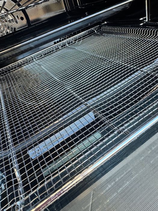 Продам плиту електричну.