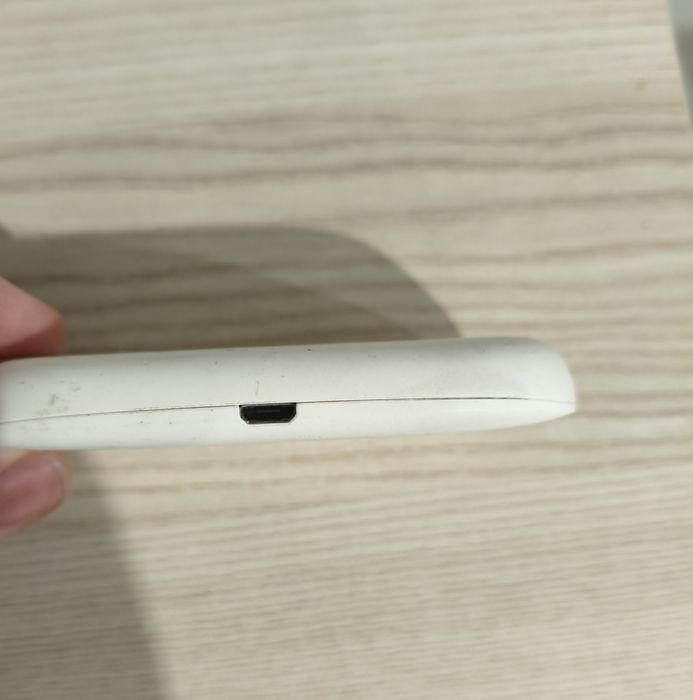 HUAWEI MobileWi-Fi E3330Bs-2