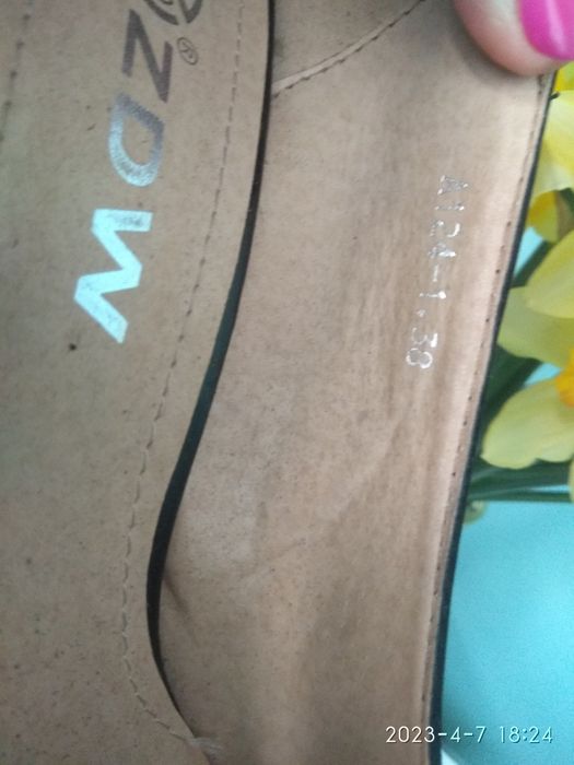 Туфлі чорні на каблуку зручні стан майже нових