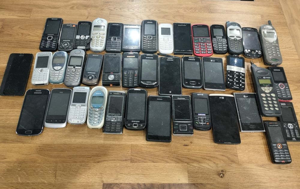 Stare telefony Tylko Zamiana