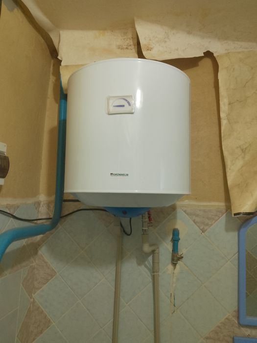 Продам бойлер 50л