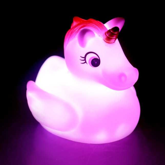 Brinquedo com luz para o banho Unicórnio