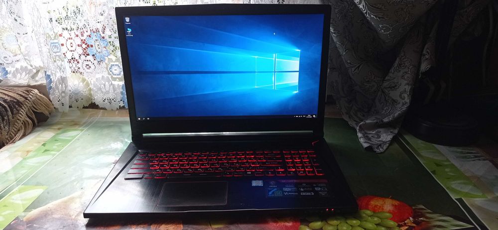 Великий ігровий ноутбук MSI / 120 Гц / i7-7700HQ / GTX 1060 / NVMe