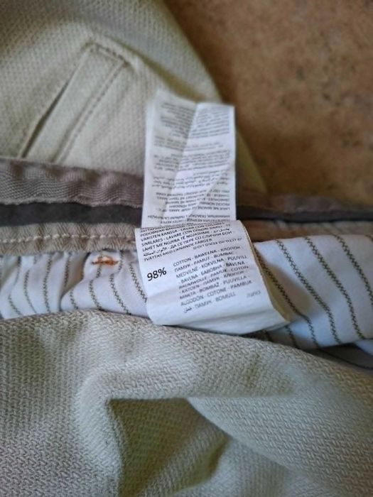 Spodnie męskie jasne SLIM FIT   98% bawełna Reserved
