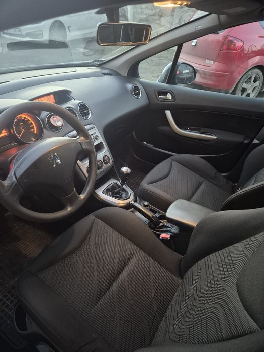 Peugot 308 sw ładny sprawna klimatyzacja.