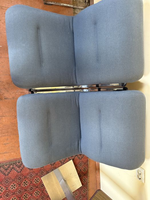 Крісла та столи для відпочинку