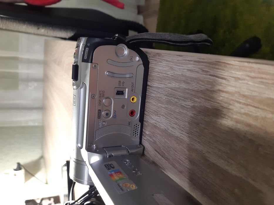 Продам видеокамеру canon