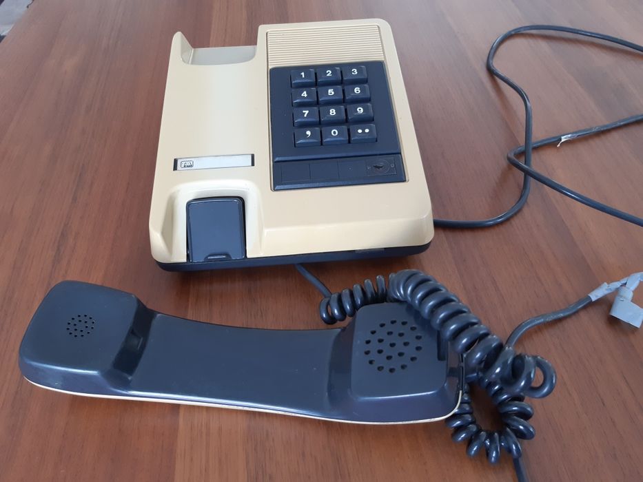 Telefone de teclas retro