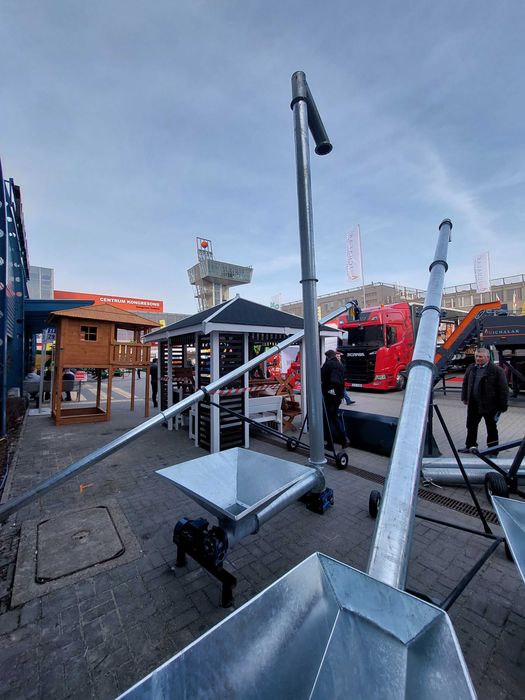 Podajnik pionowy do zboża/ 2 metry element przedłużający fi 160 mm