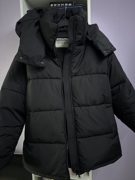 Cher 17 Пуховик обʼємний з капюшоном ЧOPHИЙ