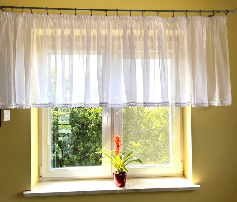 Firana krótka gotowa batyst kuchnia salon gipiura 80x240 na tunel