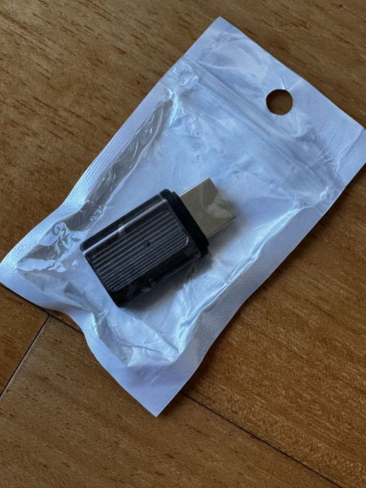 Assortment of Cables and Plates64284472459521122