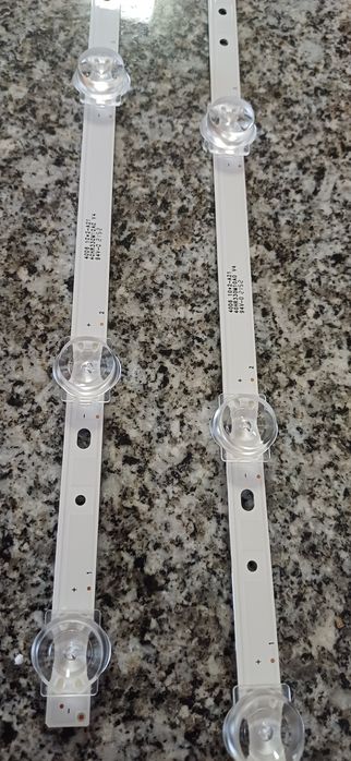 TCL 40S5200 - peças televisor
