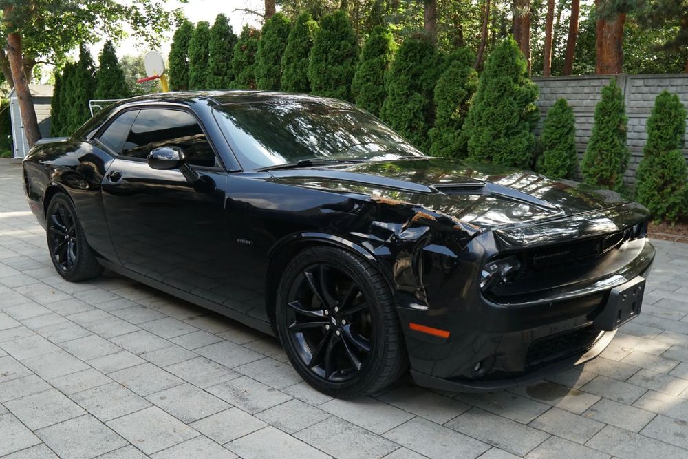Dodge Challenger