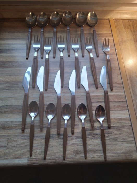 Komplet sztućców Gerlach bakelit 23 sztuki Prl