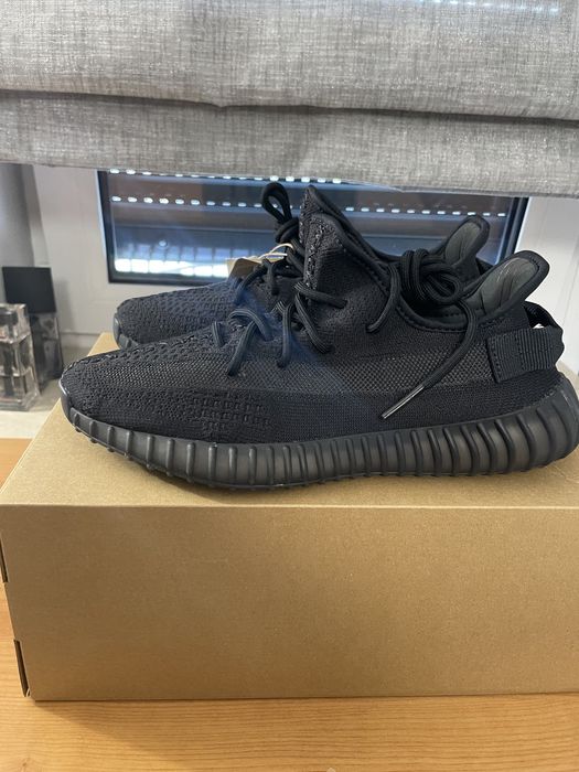Adidas Yeezy 350 V2 onyx 42 2/3 NOWE!